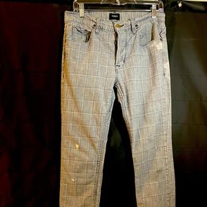 Hudson Size 31 Mens skinny button up jean’s. Horizontal and Vertical lines.